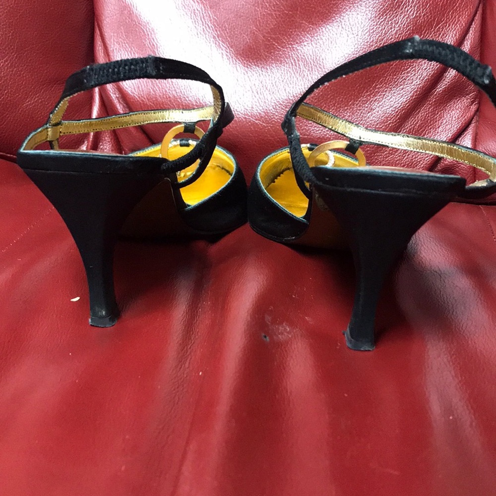 Shoes - Picture 4 of 8